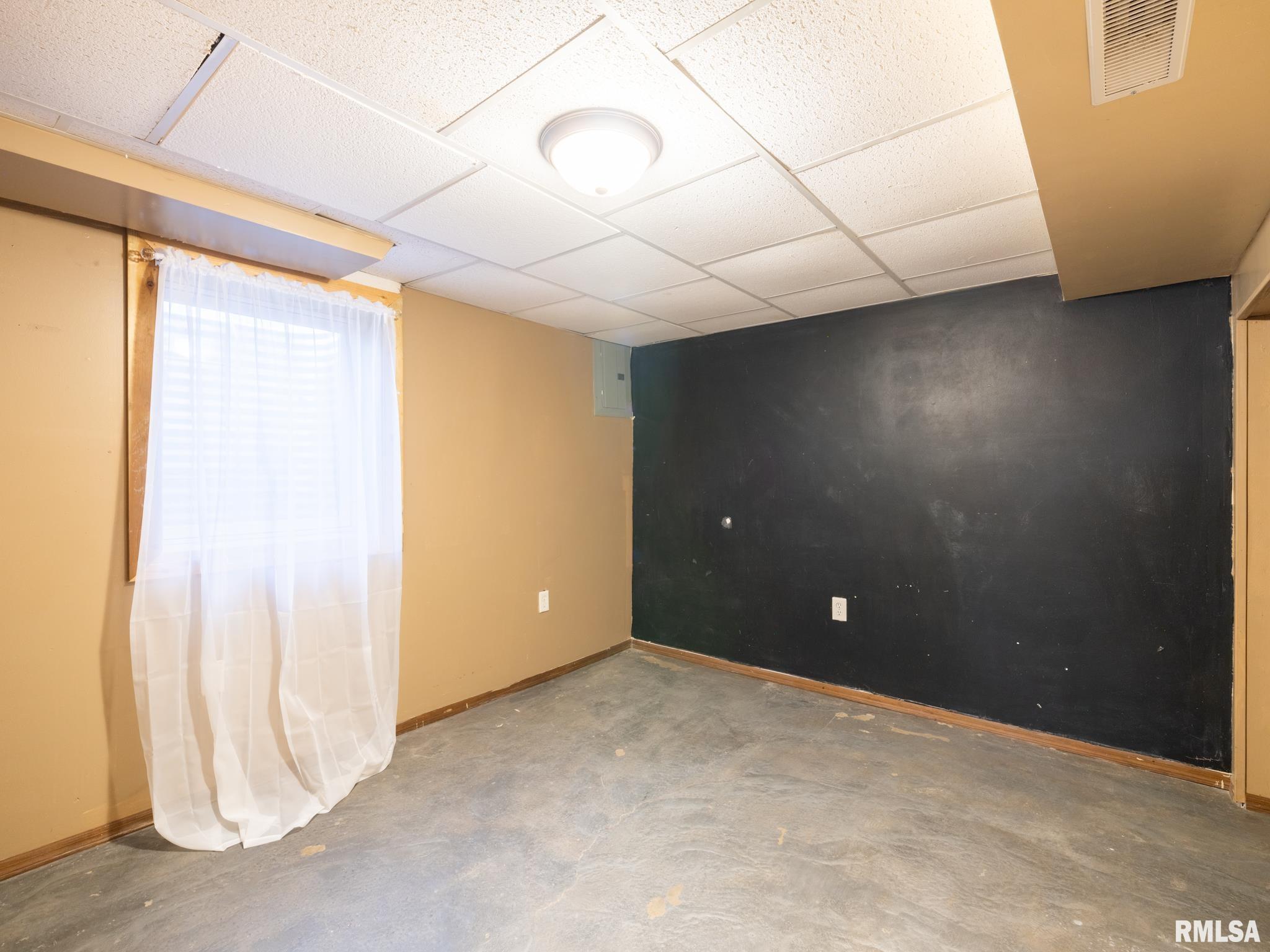 1200 South 9th Street Pekin, IL 61554 - Photo 35 of 44