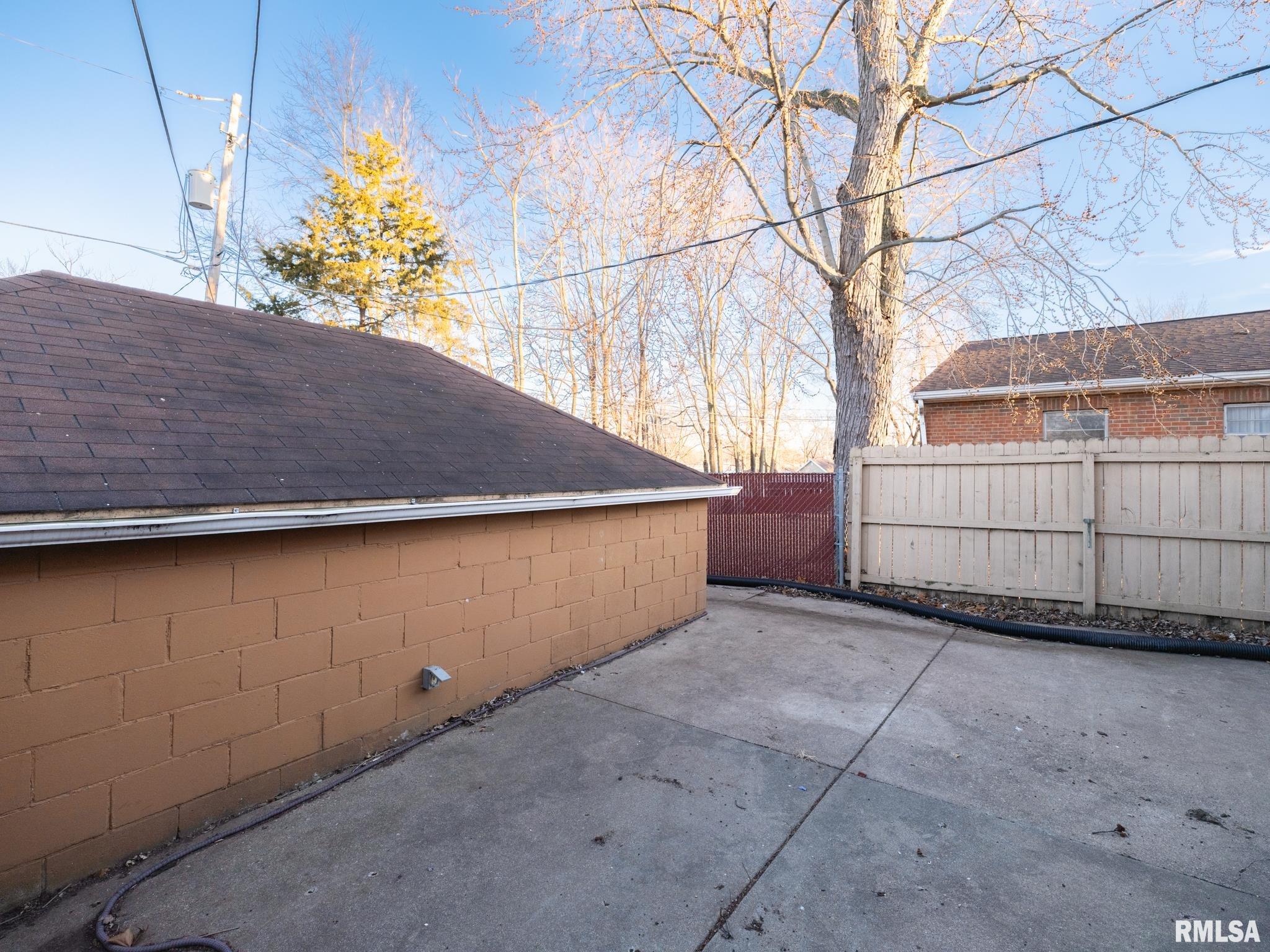 1200 South 9th Street Pekin, IL 61554 - Photo 40 of 44
