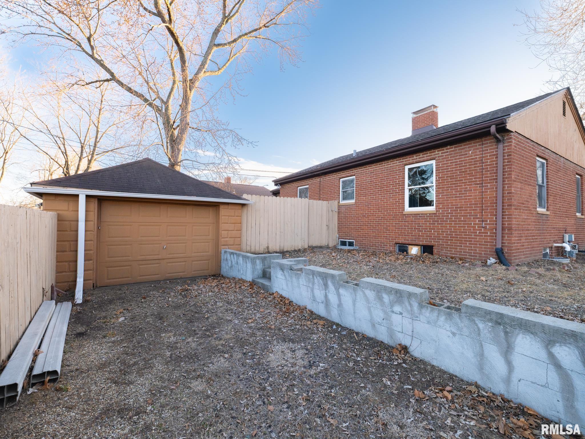 1200 South 9th Street Pekin, IL 61554 - Photo 8 of 44
