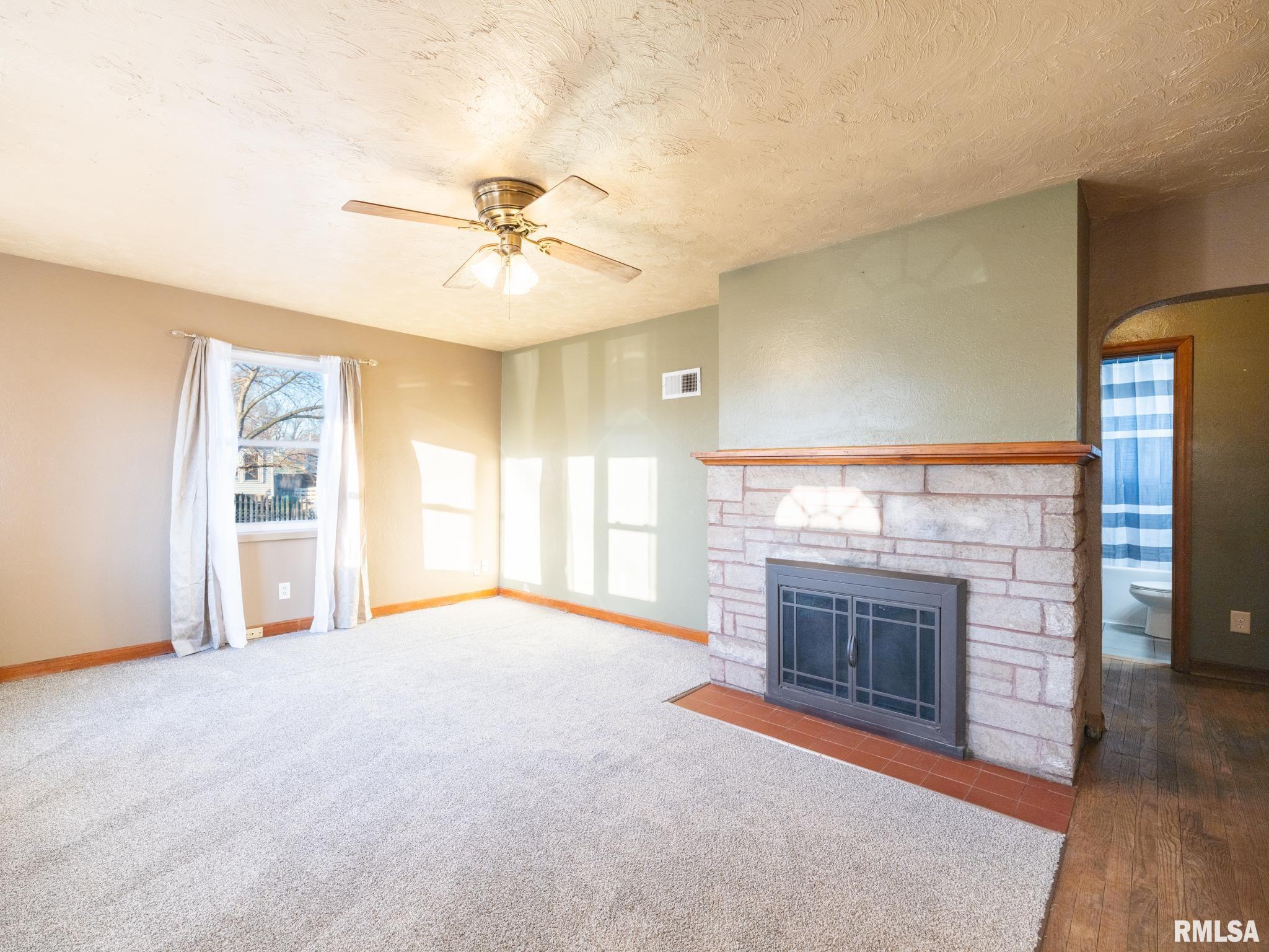 1200 South 9th Street Pekin, IL 61554 - Photo 10 of 44