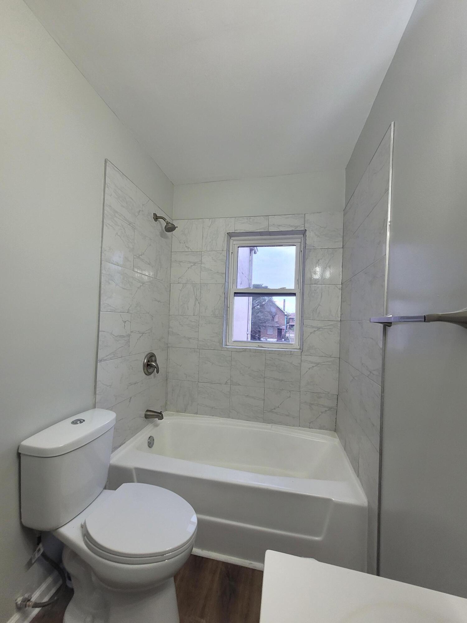 408 Jackson Street Gary, IN 46402 - Photo 11 of 18 1500x2000