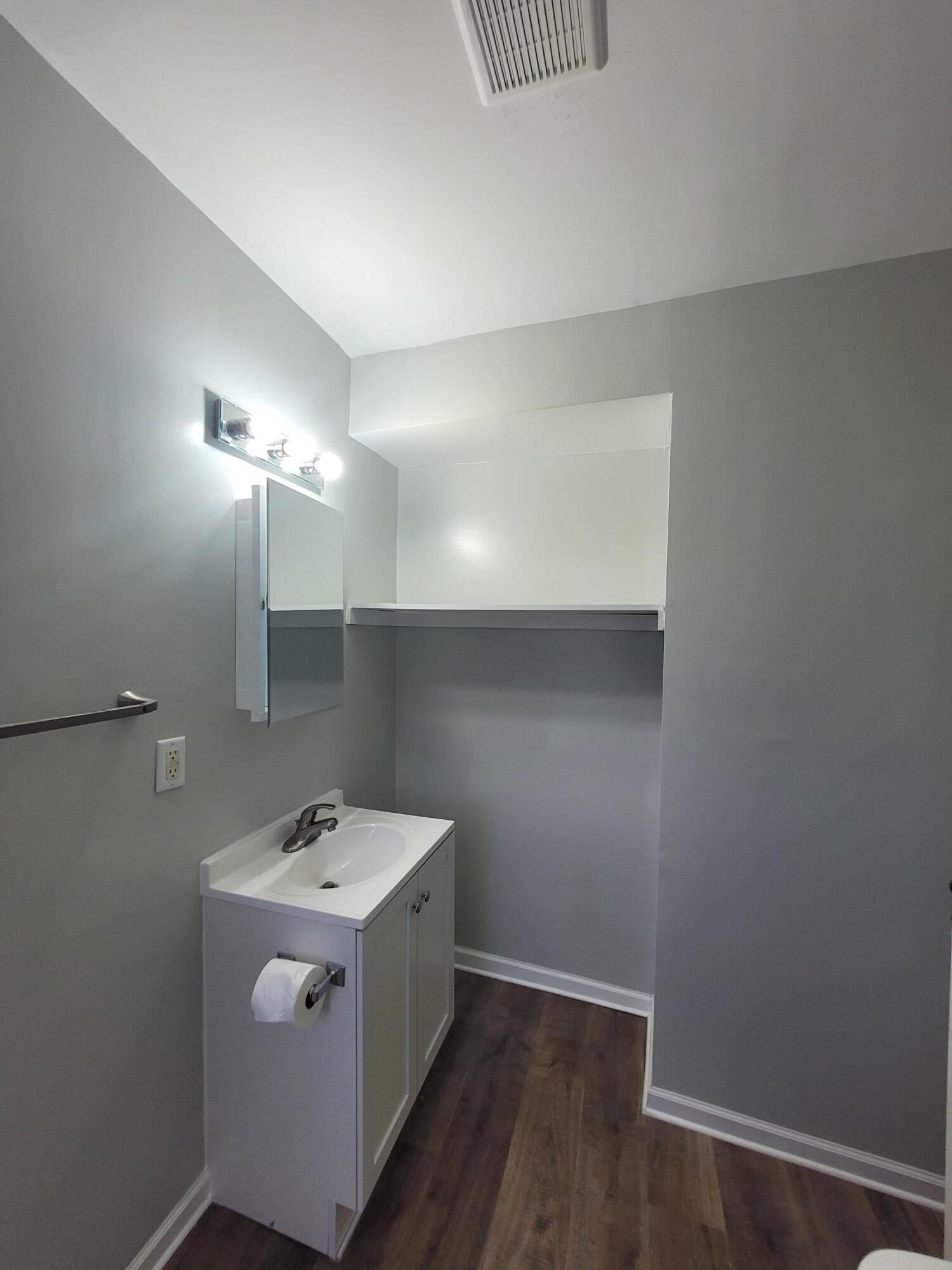 408 Jackson Street Gary, IN 46402 - Photo 10 of 18 1500x2000