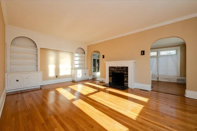 $9,000 | 896 Central Avenue, Unit A, Woodmere, NY 11598