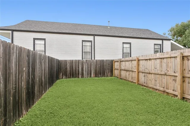$1,350 | 2502 Freret Street, New Orleans, LA 70113