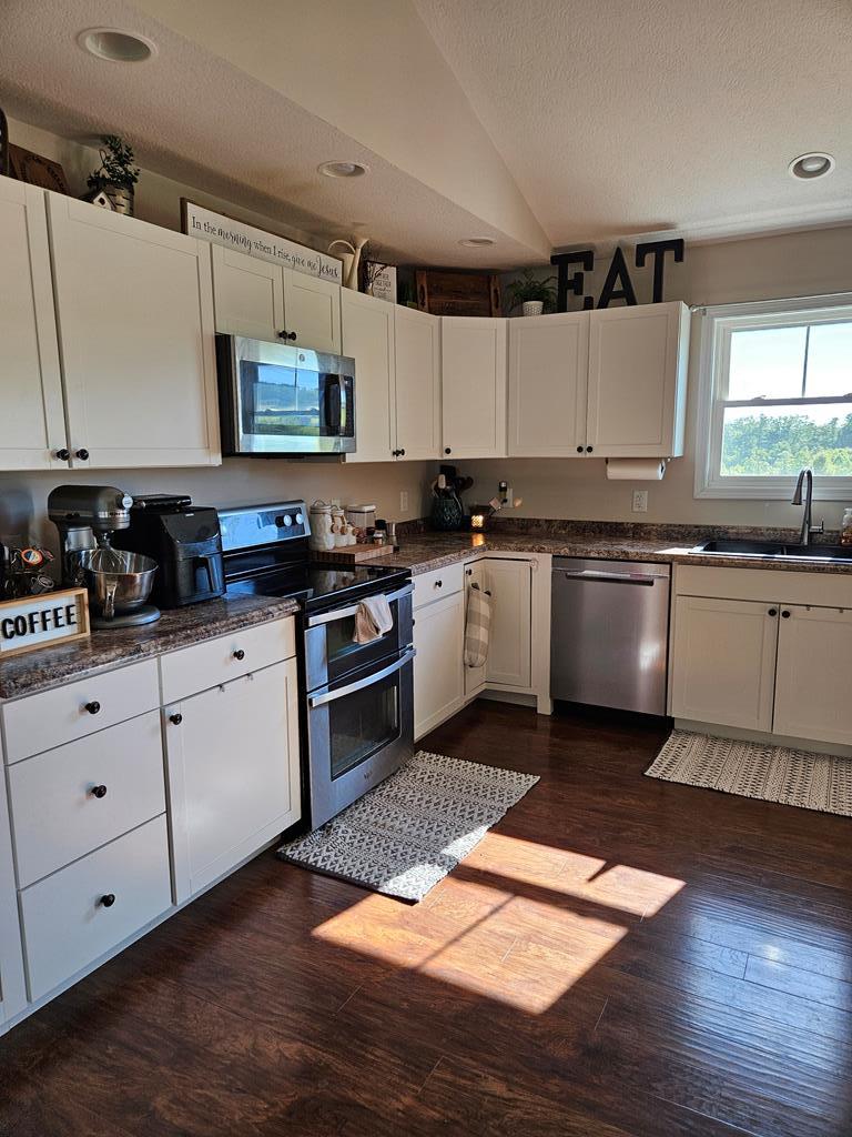 917 Breezy Ridge Road Woodlawn, VA 24381 - Photo 22 of 49 Gallery Image 22
