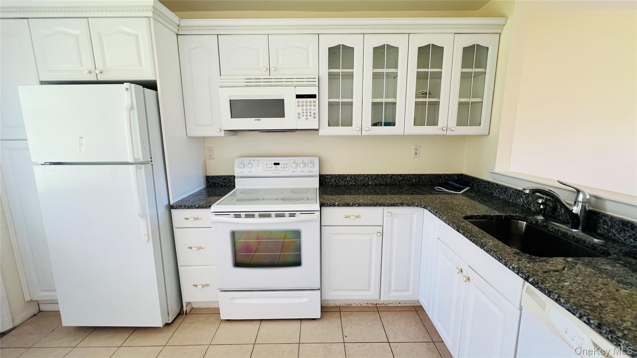 399 Woodbridge Drive, Unit A Ridge, NY 11961 - Photo 6 of 10