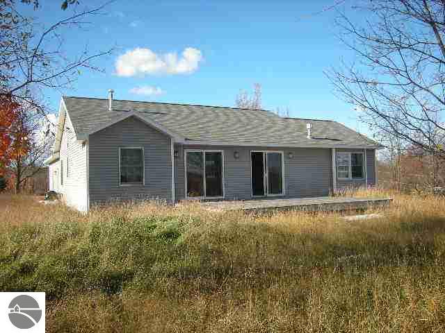 9458 Clay Road Traverse City, MI 49684 - Photo 5 of 21 1723351-4.JPG