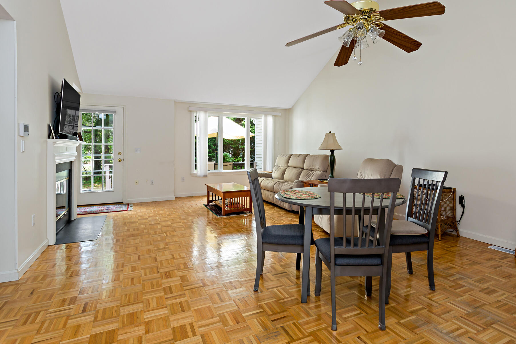 5 Friendship Court Mashpee, MA 02649 - Photo 4 of 32 a dining room with furniture and window
