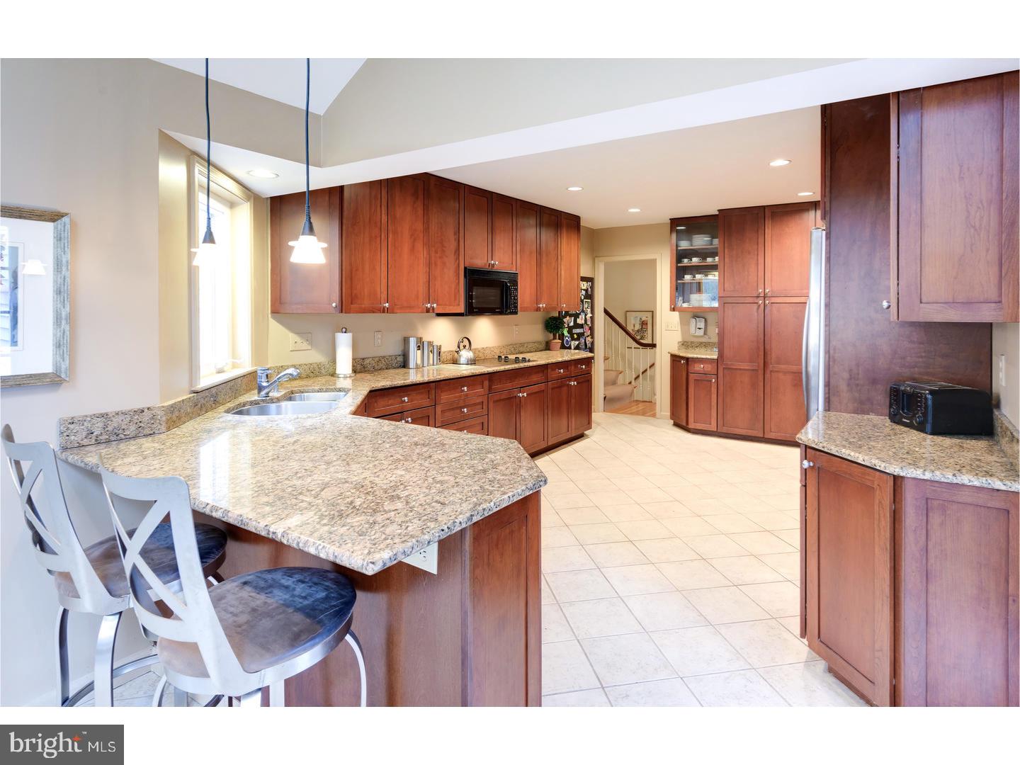 1391 Thomas Road Wayne, PA 19087 - Photo 8 of 25 Kitchen