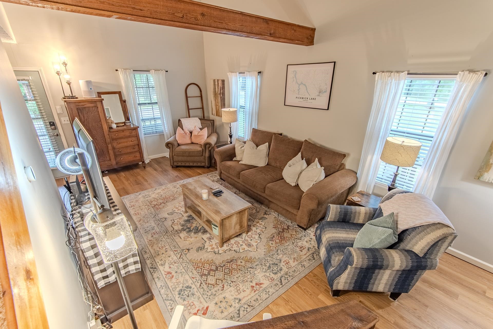 15 Lilly Cove Counce, TN 38326 - Photo 25 of 39 a living room with furniture rug and window
