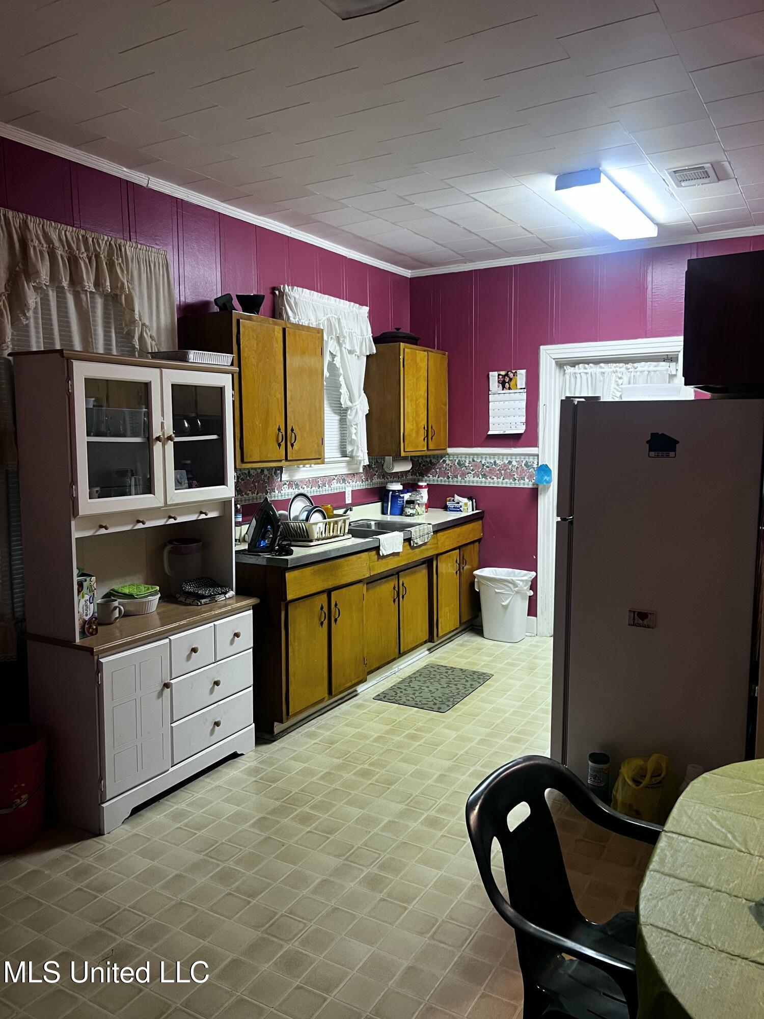 742 Brandon Avenue Jackson, MS 39209 - Photo 5 of 10 IMG_7616