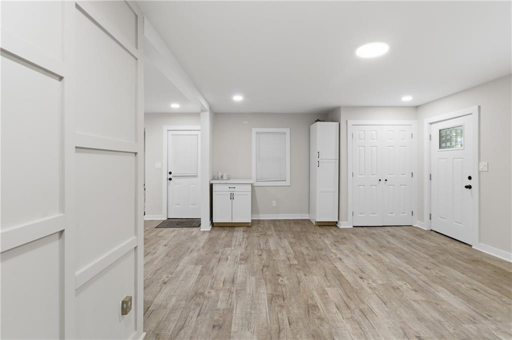 5948 James Road Austell, GA 30168 - Photo 8 of 37