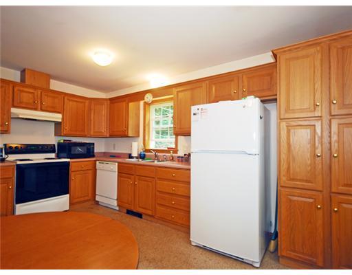 209 Lewiston Road Gray, ME 04039 - Photo 2 of 19 Kitchen.