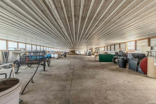 $750,000 | 2145 West 50th Street North, Lagrange, IN 46761