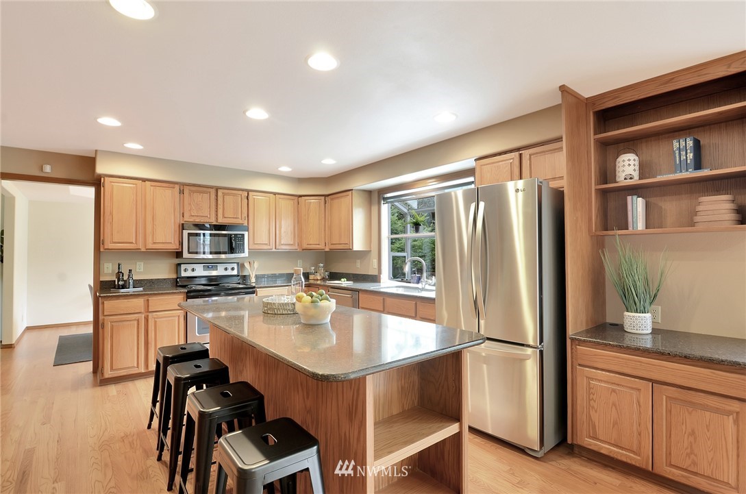 15019 92nd Place Northeast Bothell, WA 98011 - Photo 8 of 20 Gallery Image 8