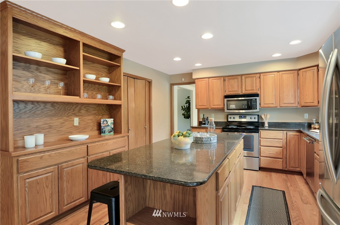 15019 92nd Place Northeast Bothell, WA 98011 - Photo 9 of 20 Gallery Image 9