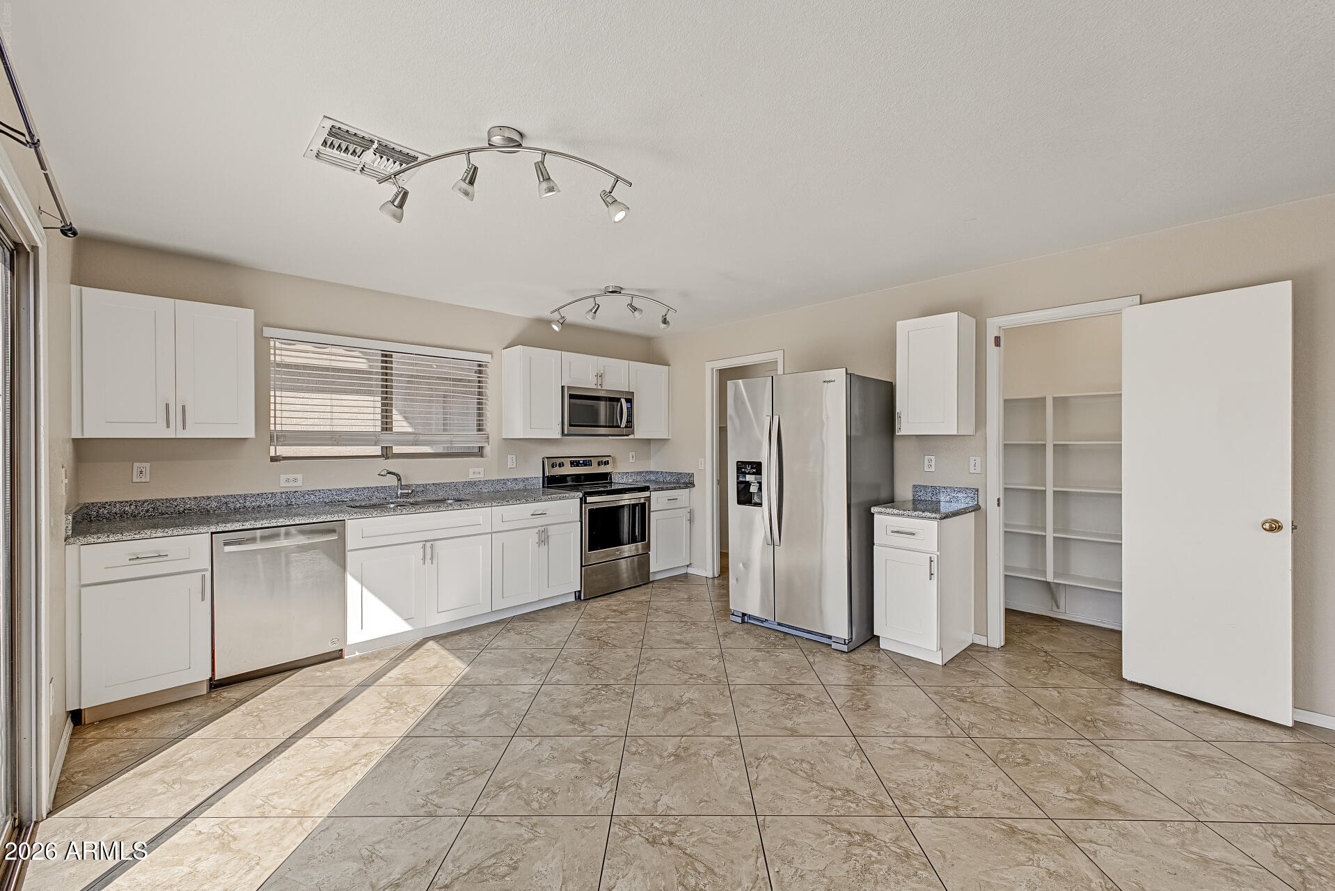 3513 South Bowman Road Apache Junction, AZ 85119 - Photo 10 of 28 13 Bowman