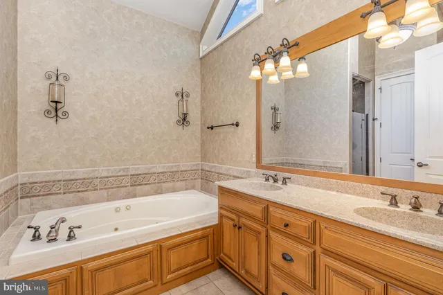 $899,000 | 2389 Via Firenze, Harrisburg, PA 17112