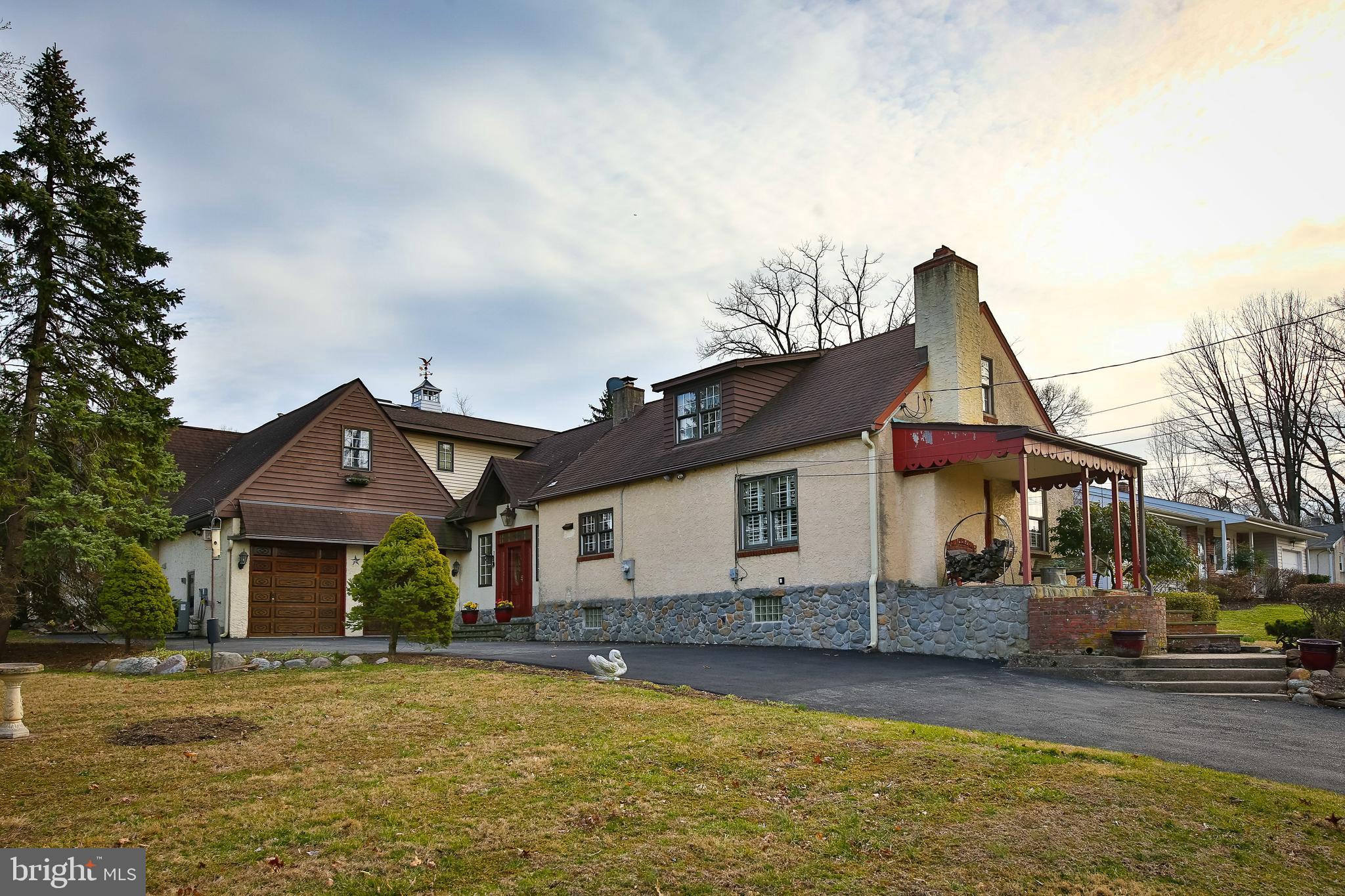 417 Locust Road Glenside, PA 19038 - Photo 3 of 41 Gallery Image 3