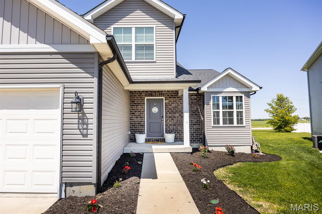 1228 Lear Lane Mascoutah, IL 62258 - Photo 3 of 28