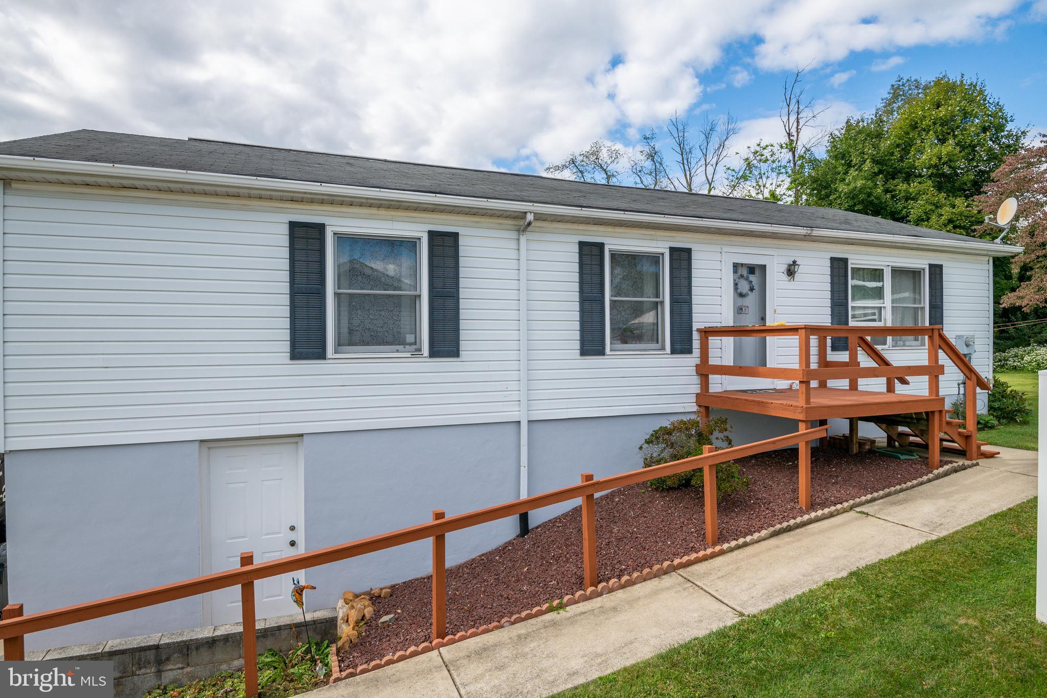 2351 Berkley Road Reading, PA 19605 - Photo 2 of 19