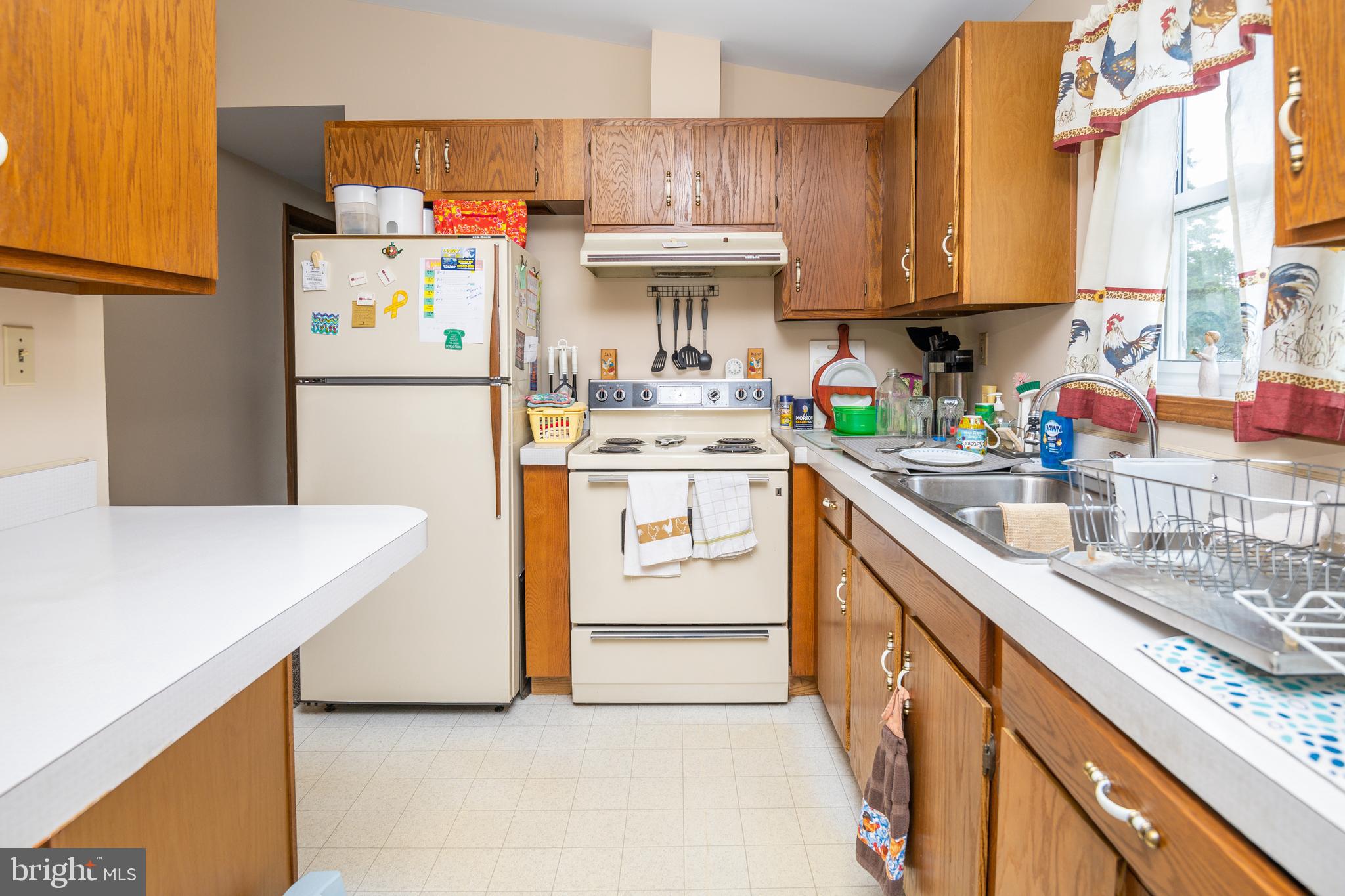2351 Berkley Road Reading, PA 19605 - Photo 10 of 19