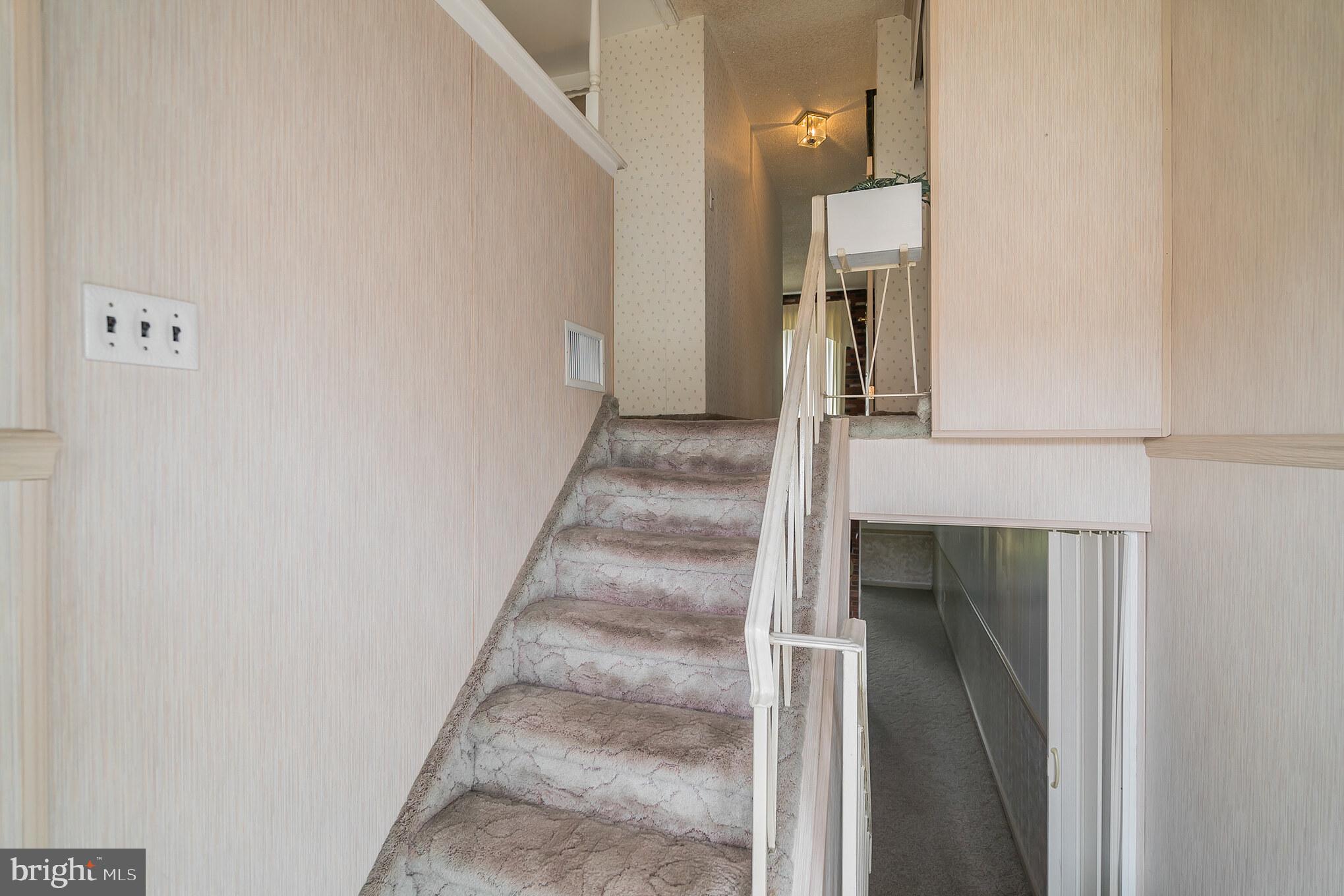 3336 Fairdale Road Philadelphia, PA 19154 - Photo 5 of 30