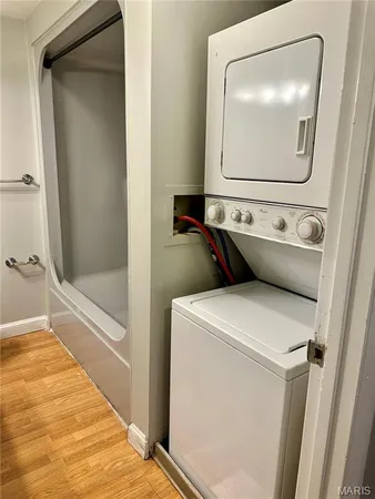 $1,395 | Undisclosed Address, St. Louis, MO 63110