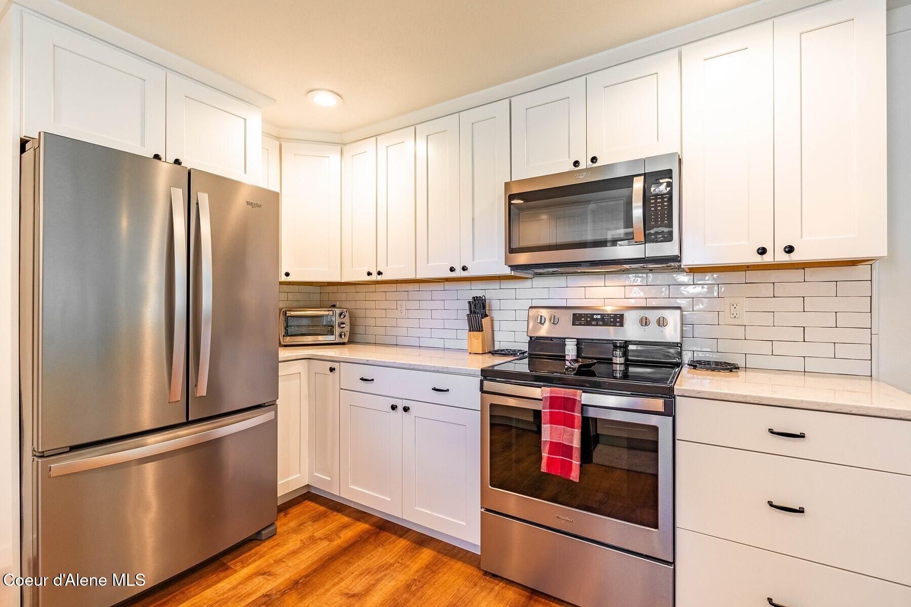 1041 Bottle Bay Road Sagle, ID 83860 - Photo 14 of 67 Lower Unit Kitchen