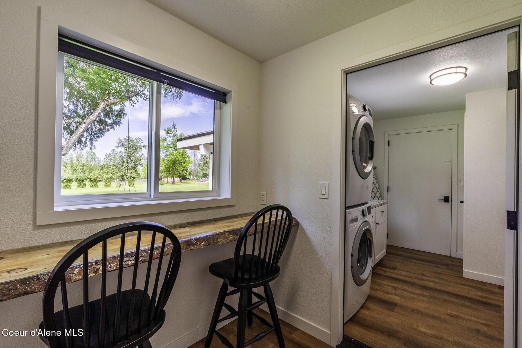 1041 Bottle Bay Road Sagle, ID 83860 - Photo 19 of 67 Lower Unit Back Entry