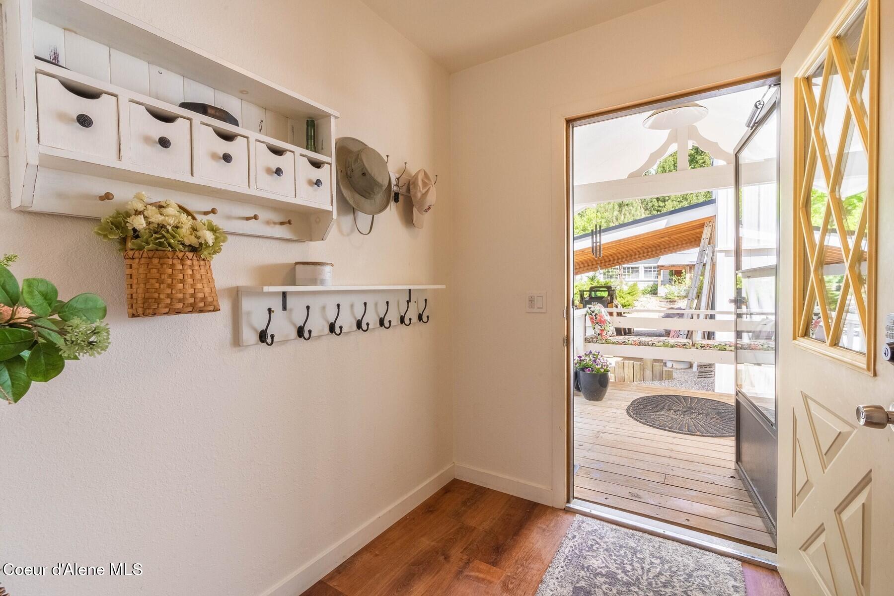 1041 Bottle Bay Road Sagle, ID 83860 - Photo 31 of 67 Upper Level Entry