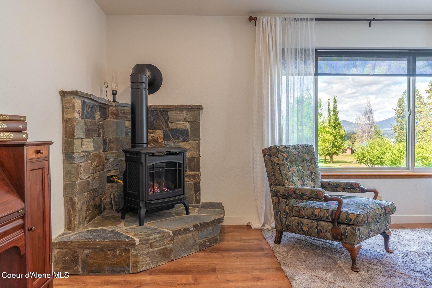 1041 Bottle Bay Road Sagle, ID 83860 - Photo 37 of 67 Upper Living Gas Fire Place