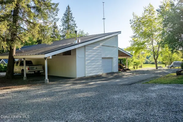 $1,050,000 | 1041 Bottle Bay Road, Sagle, ID 83860