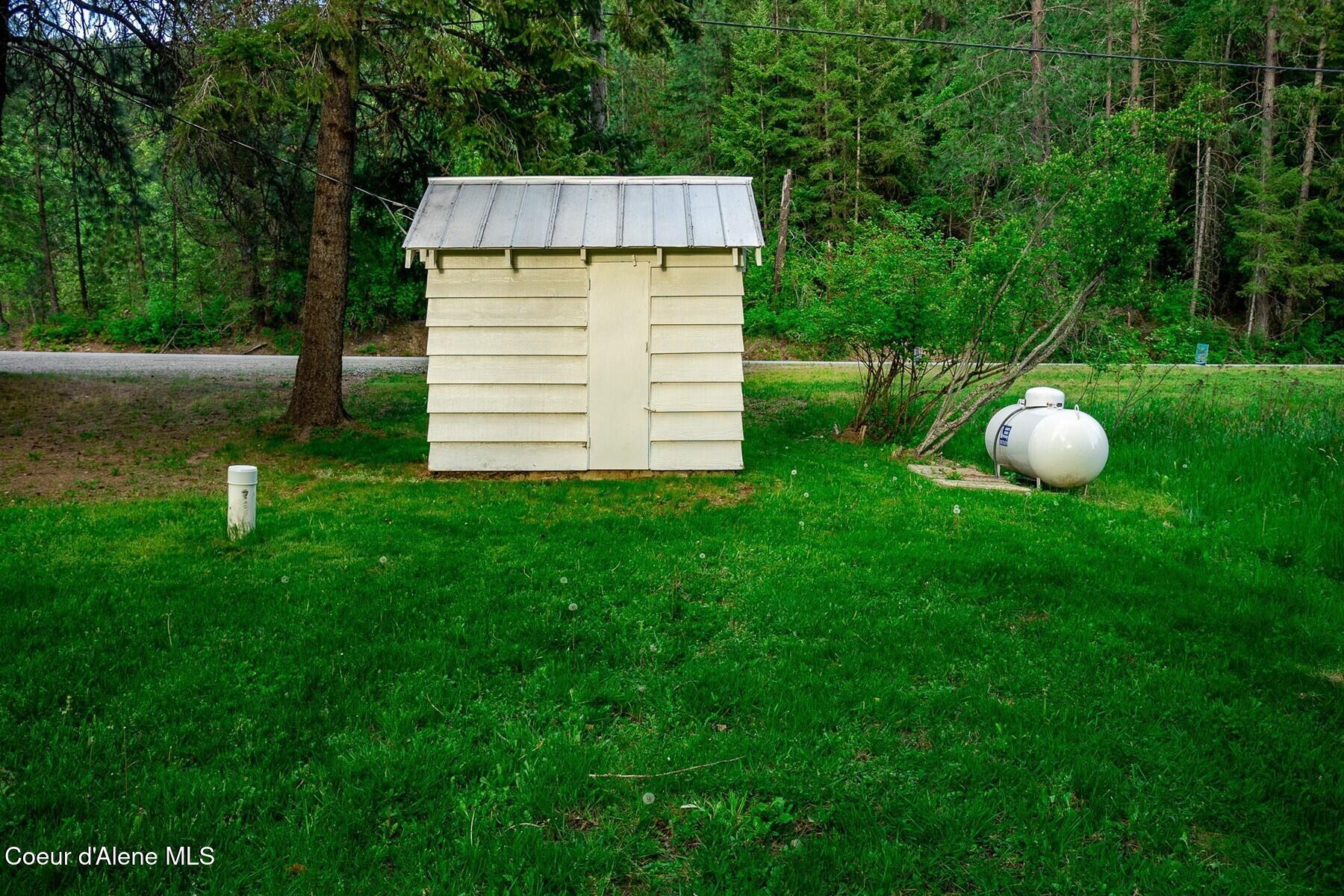 1041 Bottle Bay Road Sagle, ID 83860 - Photo 59 of 67 Well house & Propane Area