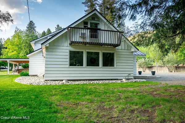 $1,050,000 | 1041 Bottle Bay Road, Sagle, ID 83860
