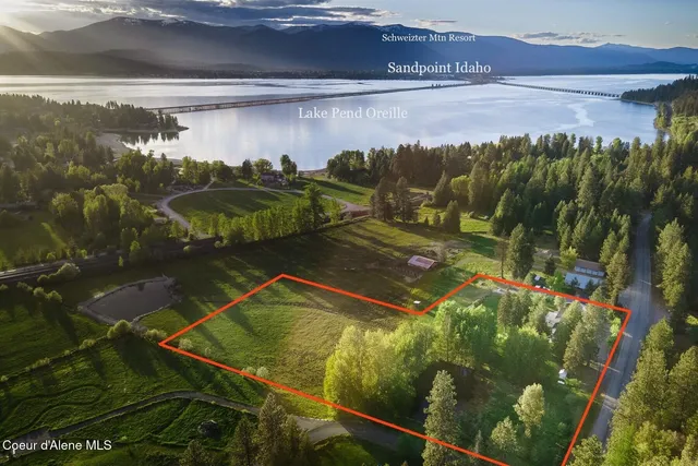 $1,050,000 | 1041 Bottle Bay Road, Sagle, ID 83860