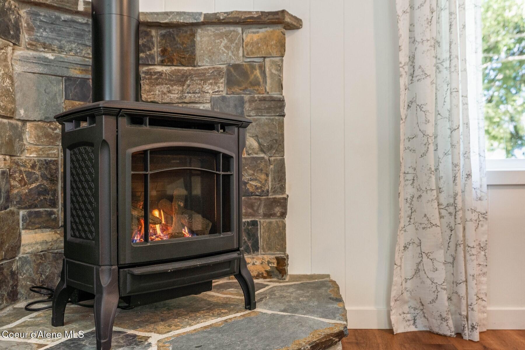 1041 Bottle Bay Road Sagle, ID 83860 - Photo 10 of 67 Lower Unit Feature