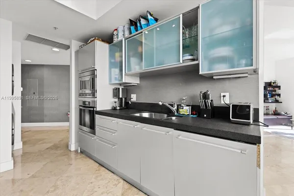 $5,000 | 18201 Collins Avenue, Unit 601A, Sunny Isles Beach, FL 33160