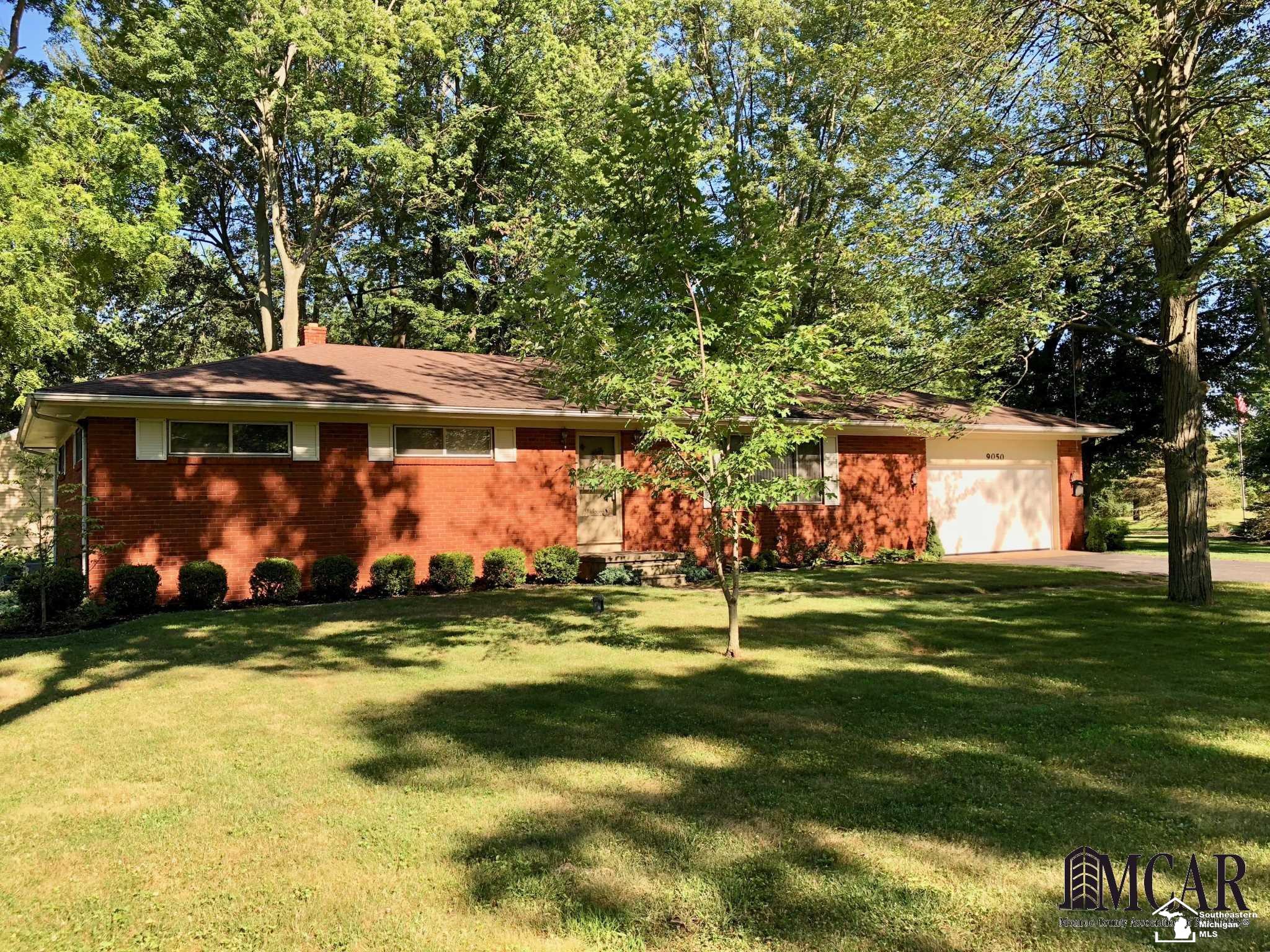 9050 Summerfield Road Temperance, MI 48182 - Photo 2 of 31 21477673-1.JPG