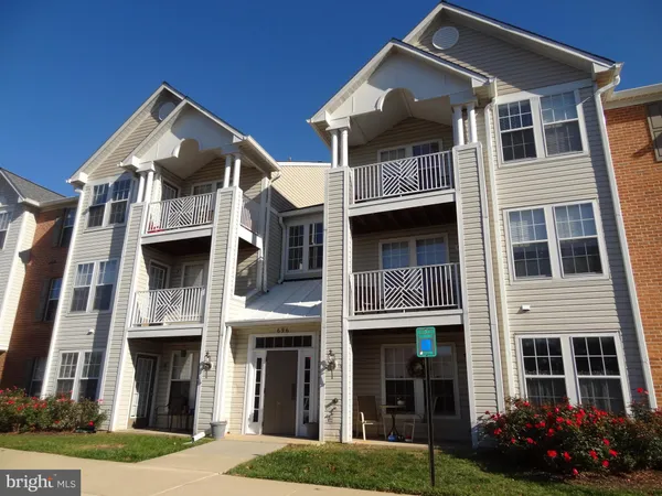 $2,200 | 696 Winding Stream Way, Unit 204, Odenton, MD 21113