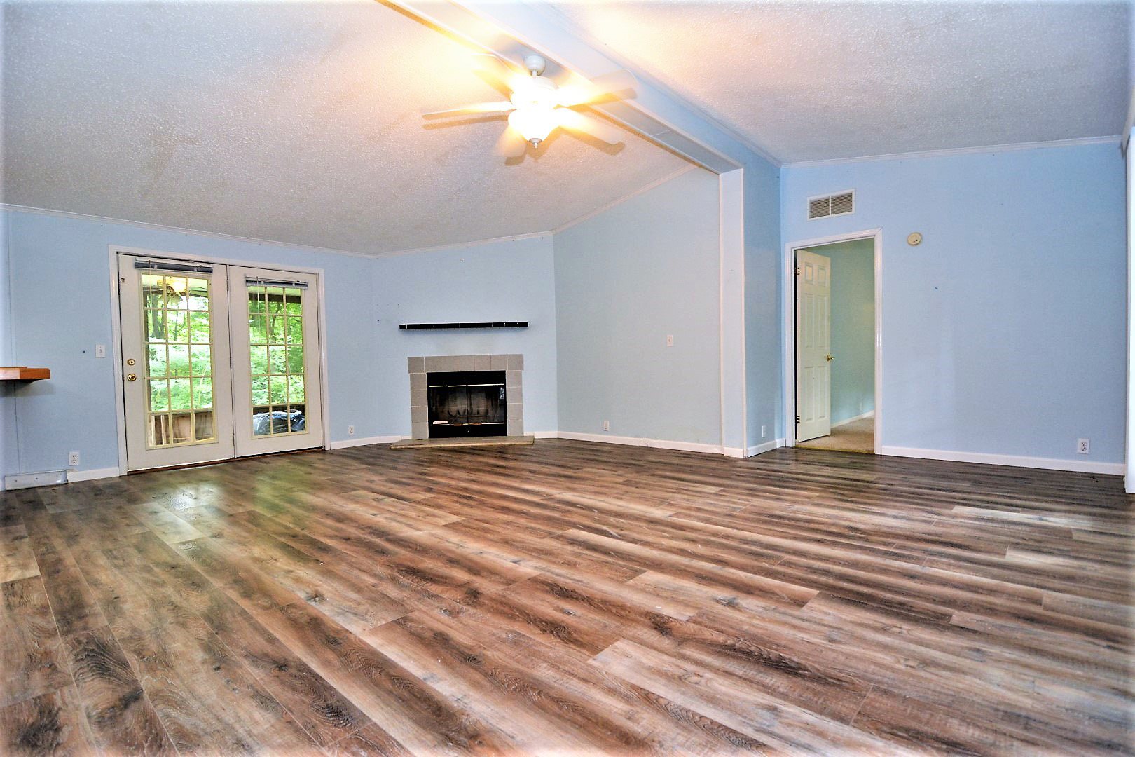 6055 Yankeetown Road Boonville, IN 47601 - Photo 3 of 35 Gallery Image 3