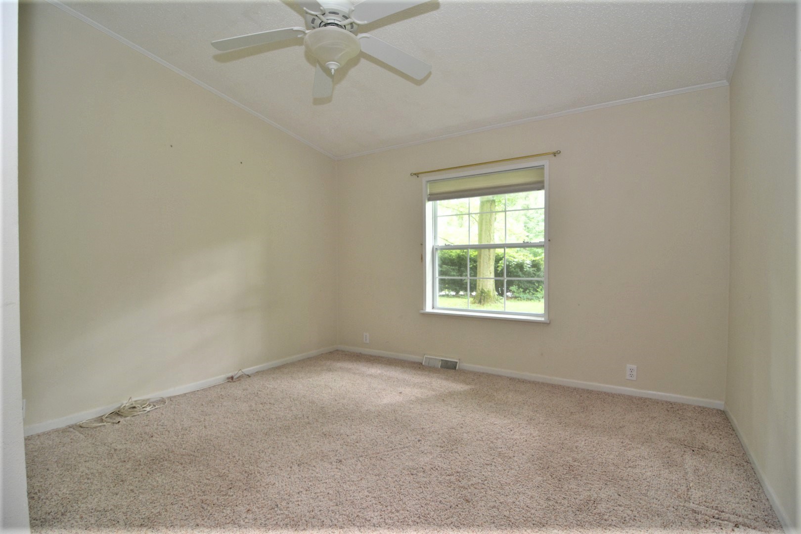 6055 Yankeetown Road Boonville, IN 47601 - Photo 23 of 35 Gallery Image 23