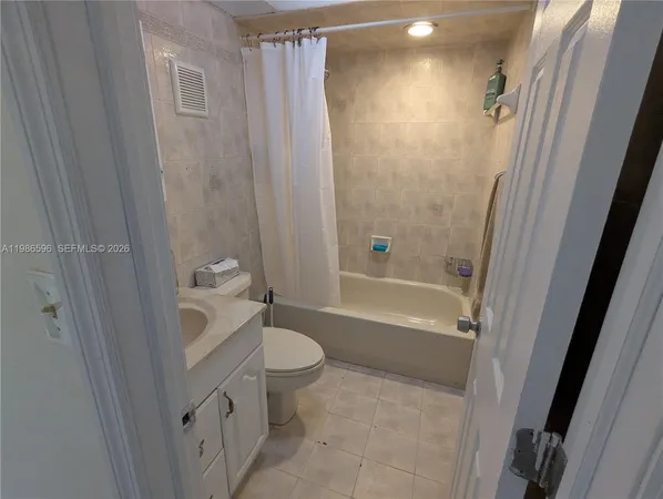 $2,200 | 4050 Northwest 135th Street, Unit 89, Opa-Locka, FL 33054