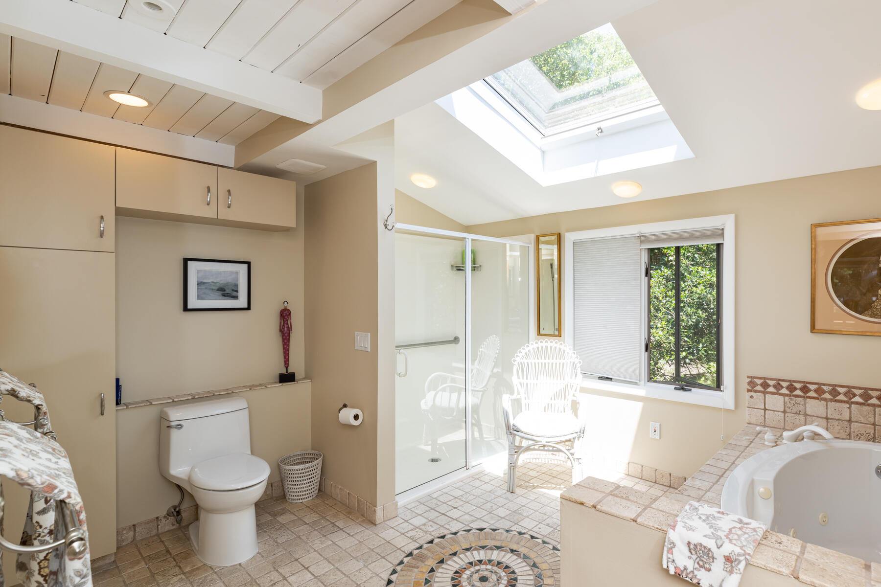 25 Adams Way Eastham, MA 02642 - Photo 23 of 60 a bathroom with a toilet sink and tub