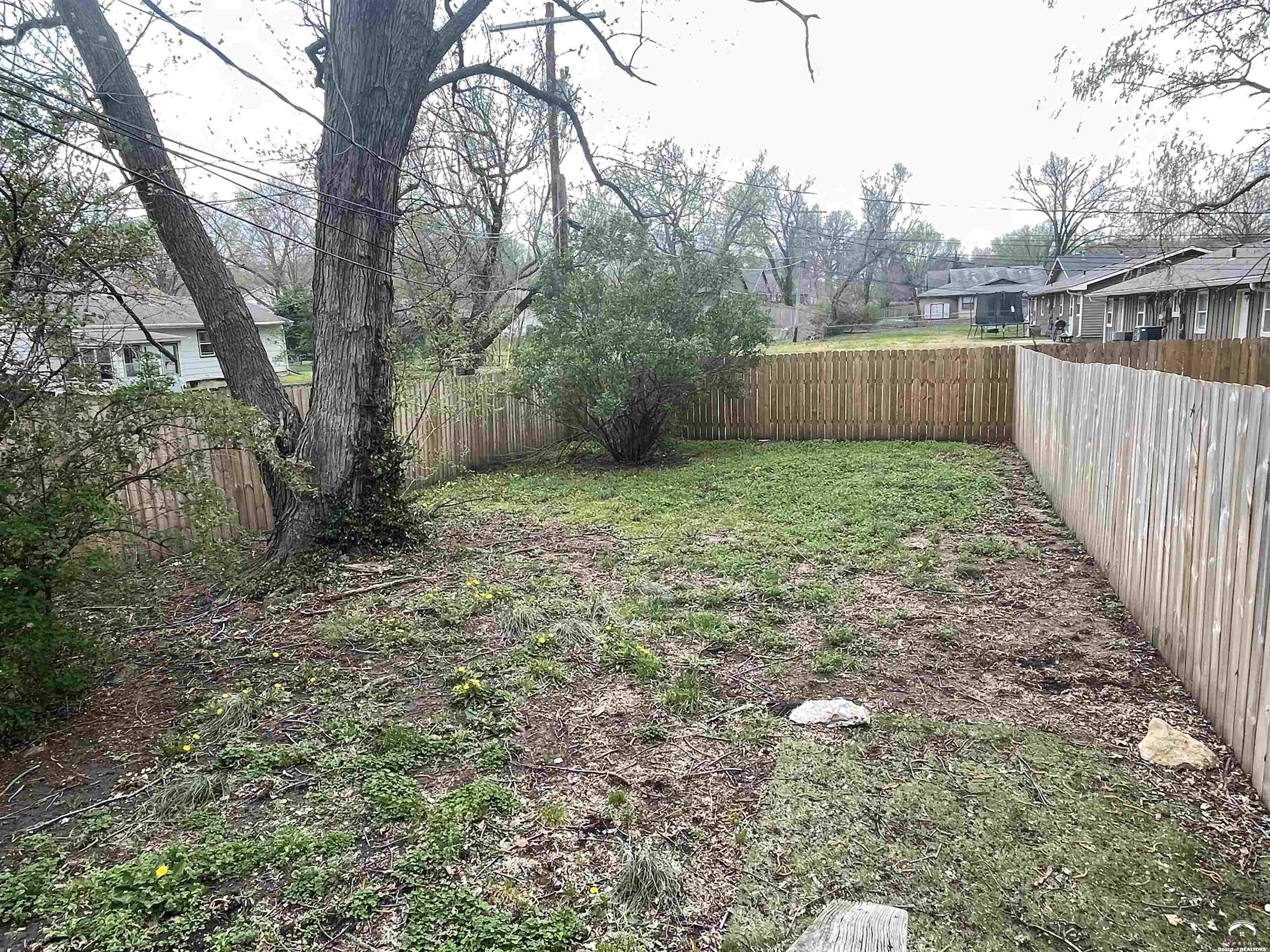 1515 West 3rd Street Lawrence, KS 66044 - Photo 22 of 31