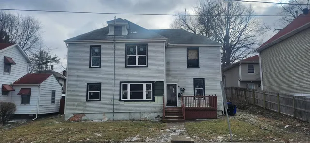 $65,000 | 407 East Market Street, Bloomington, IL 61701