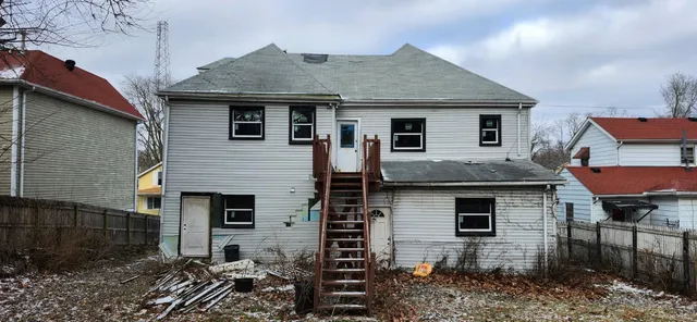 $65,000 | 407 East Market Street, Bloomington, IL 61701