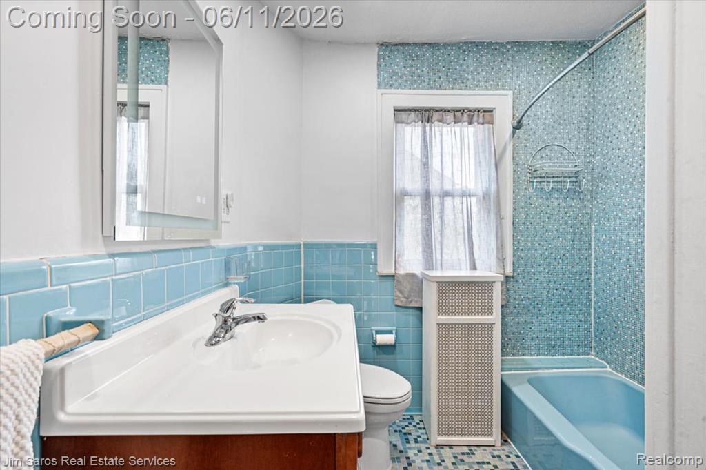 1215 Nottingham Road Grosse Pointe Park, MI 48230 - Photo 22 of 36