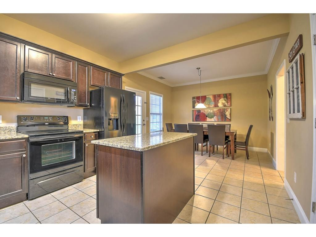 2428 Edinburgh Channel Road Kingsport, TN 37664 - Photo 14 of 36 Photo 14