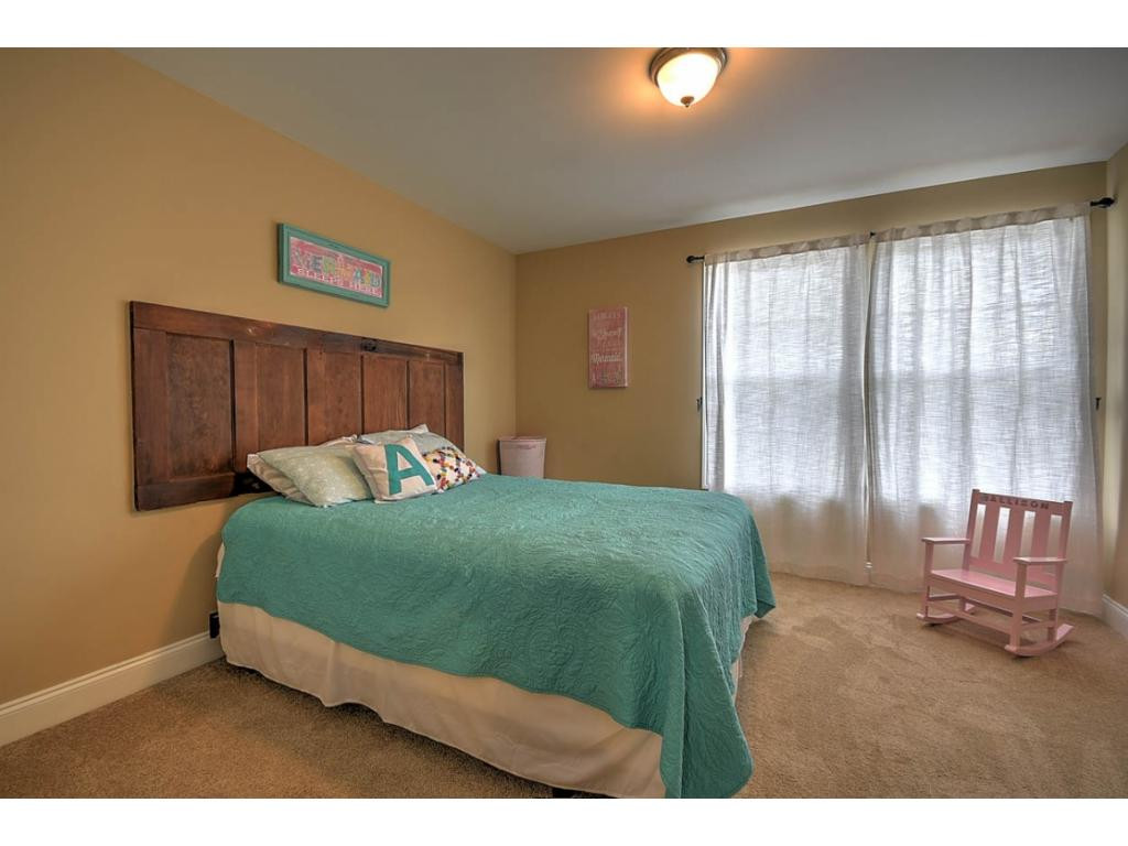 2428 Edinburgh Channel Road Kingsport, TN 37664 - Photo 29 of 36 Photo 29
